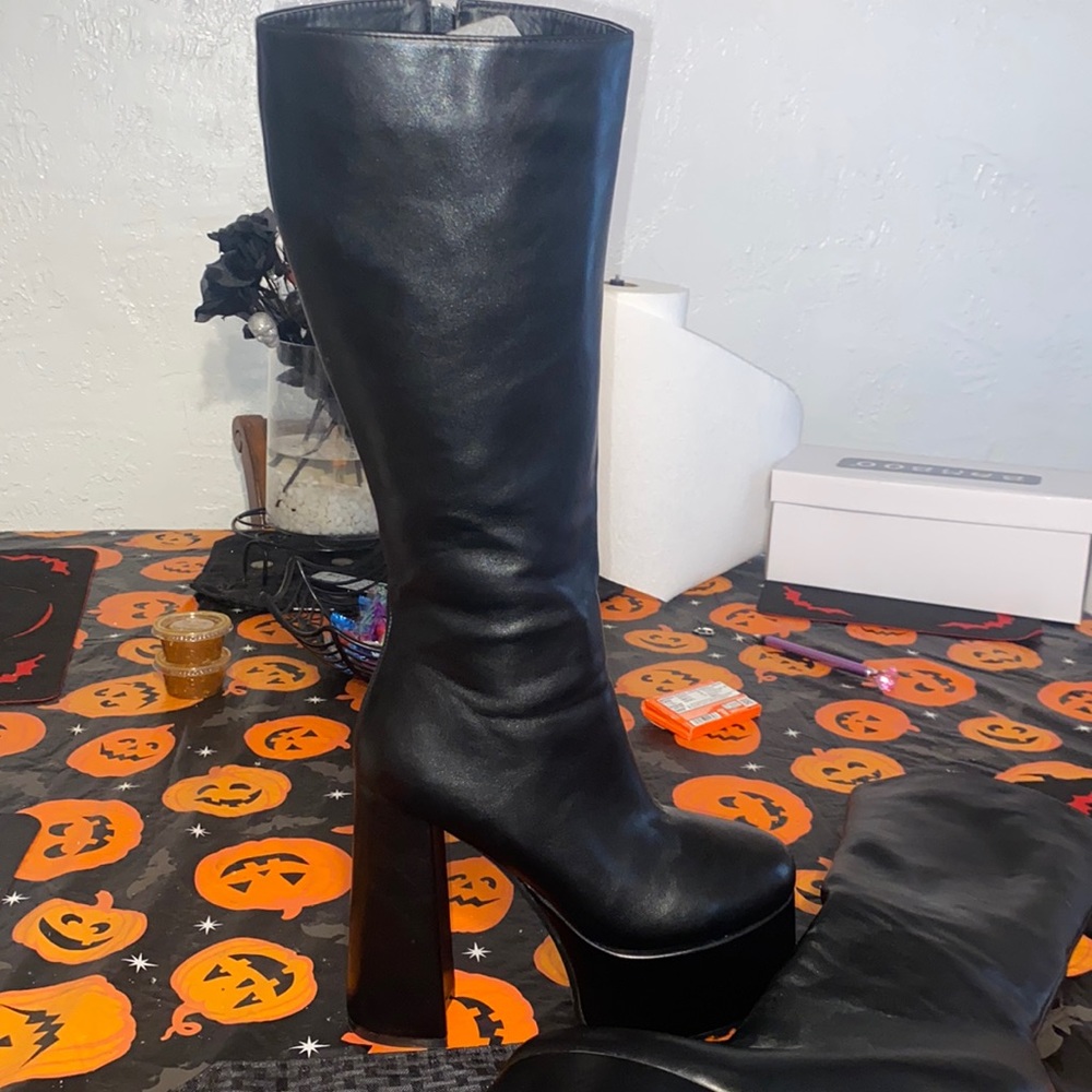 Womens boots